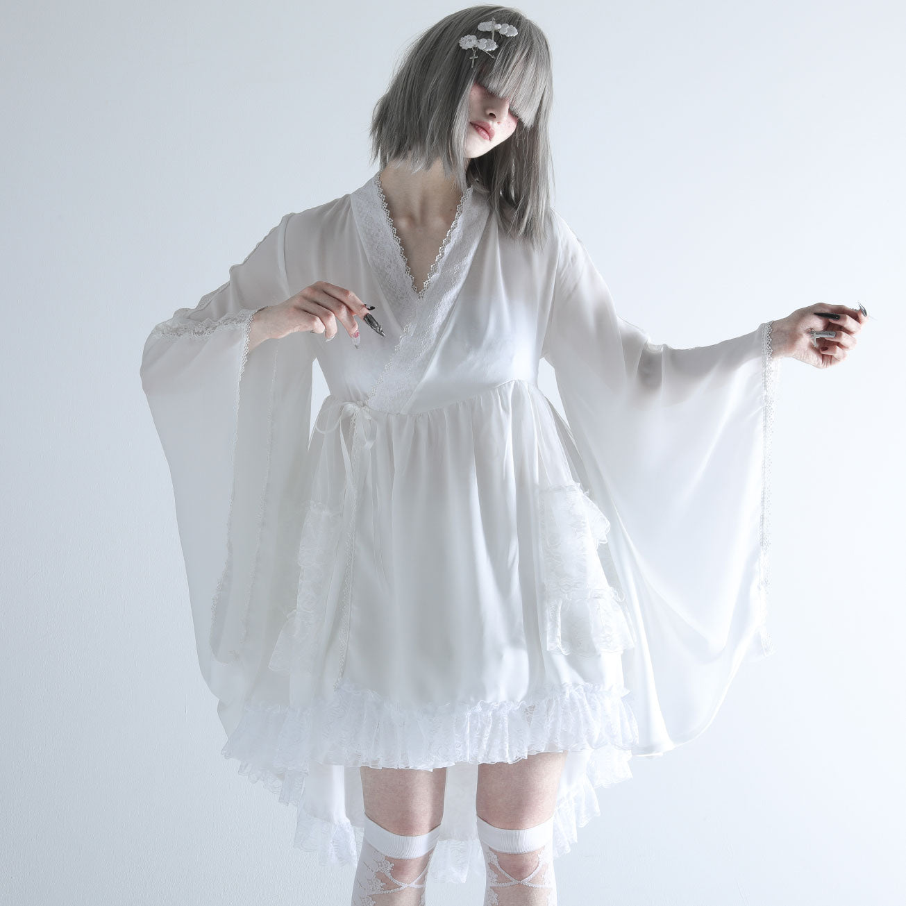 Kimono sleeve wrap dress (white) – MAJOH - Main Image