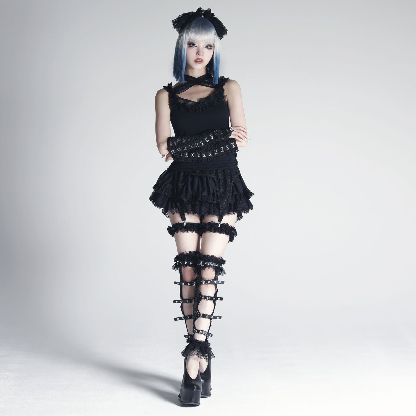 MINI SUSPENDER BELT PANTS (WHITE)
