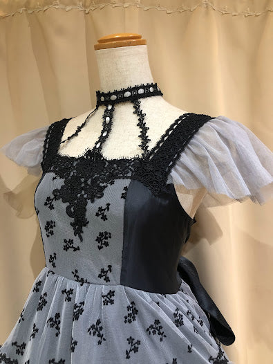FLOCKY FLOWER TULLE CHOKER DRESS (BLACK × WHITE)