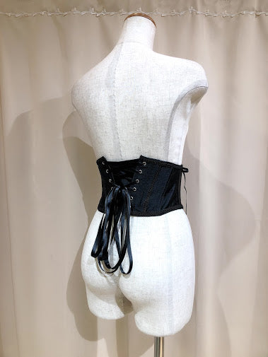 螺柱双蕾丝很短的紧身胸衣(黑色)