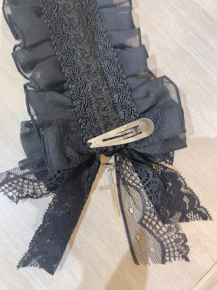 交叉魅力孔眼发夹头连衣裙(黑色)