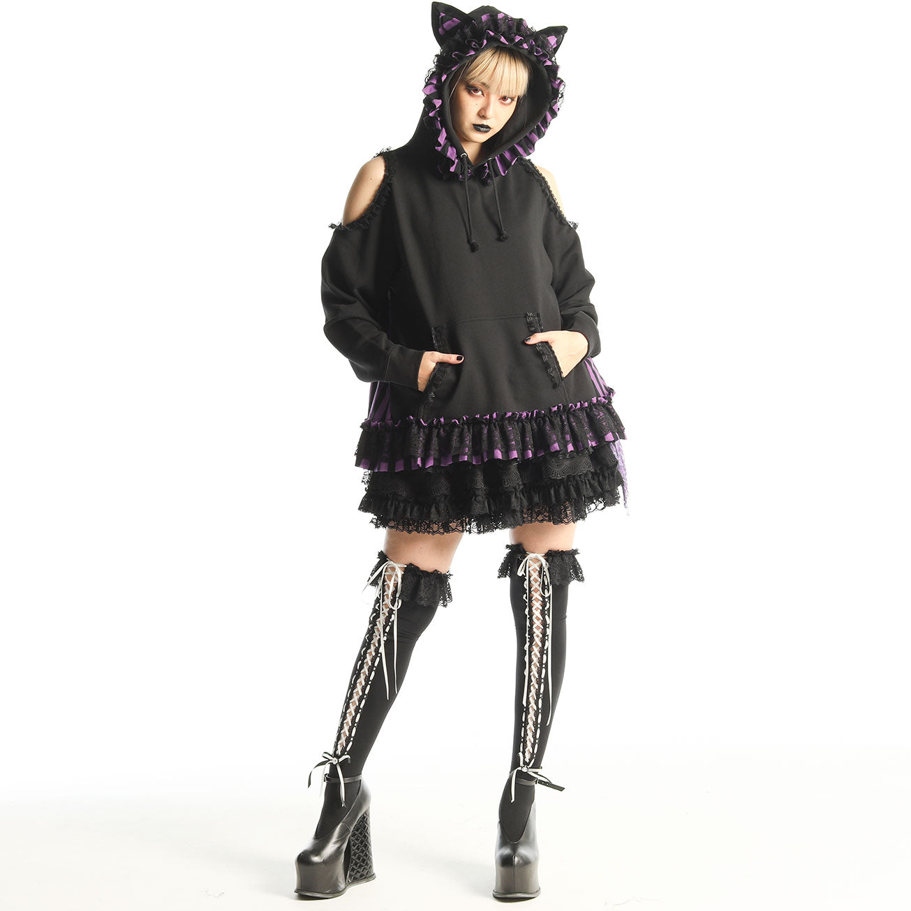 KNEE HIGH LONG LACE UP SOCKS (BLACK x WHITE)