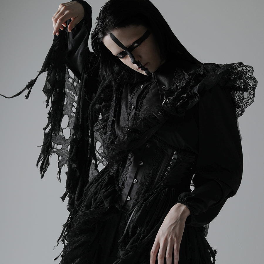 VENUS ONE OF DAMAGE VEIL CAPE (BLACK)