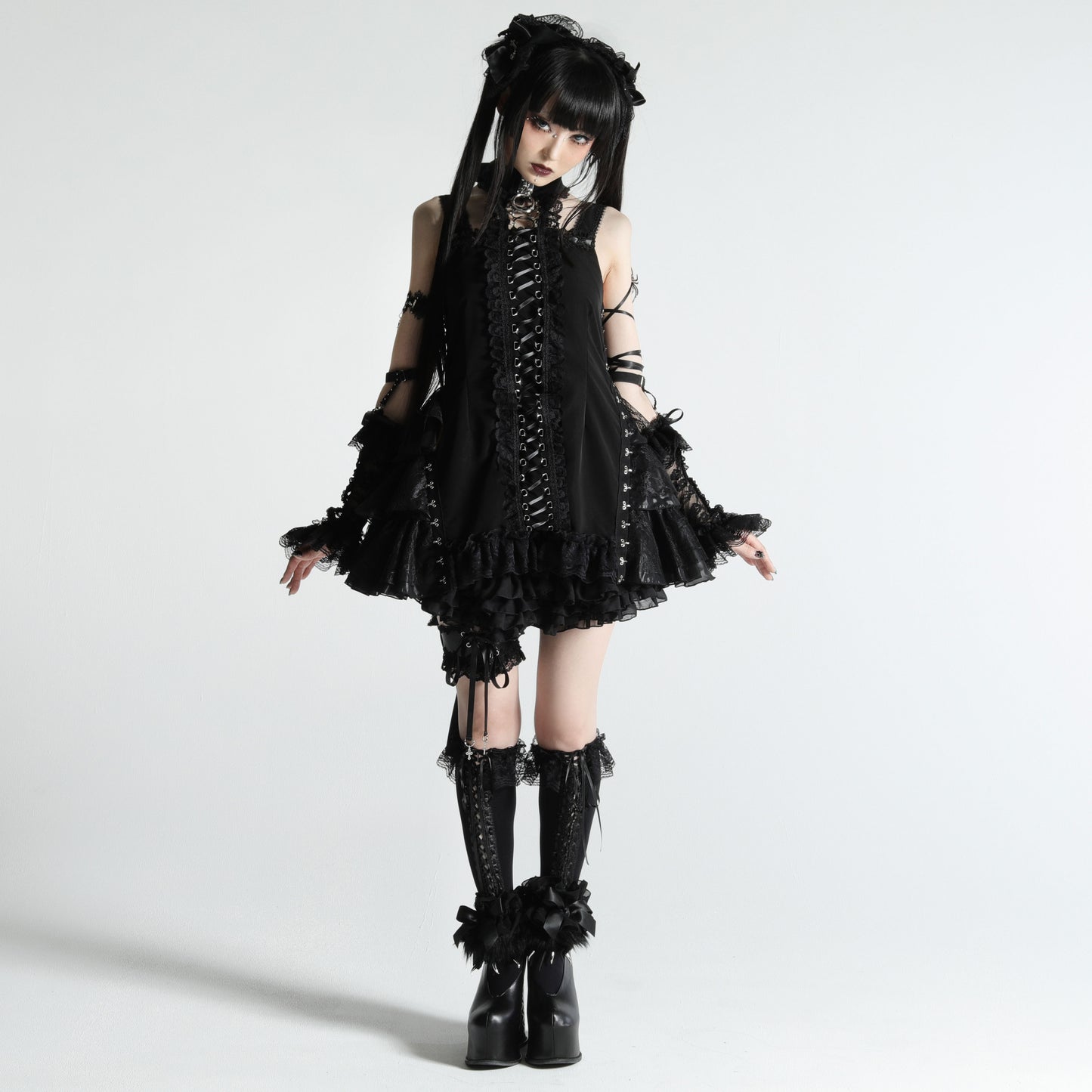 [1个月预订]迷你链钩连体衣（黑色）