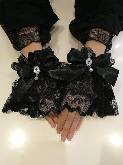 LACE CUFFS WITH PEARL (BLACK)