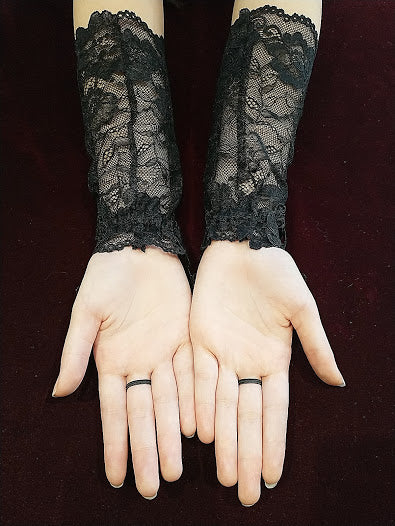 珍珠和蝴蝶无指的长手套（黑色）
