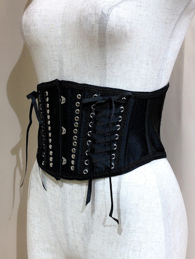 STUDS DOUBLE LACE UP VERY SHORT CORSET (BLACK)