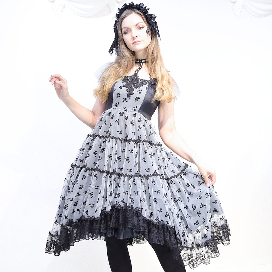 FLOCKY FLOWER TULLE CHOKER DRESS (BLACK × WHITE) – MAJOH