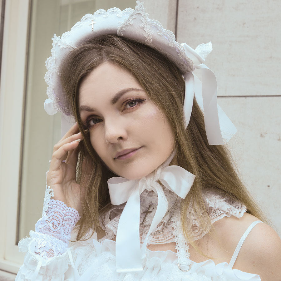 Ladder Bonet LADDER LACE CAT EARS MINI BONNET (WHITE) – MAJOH
