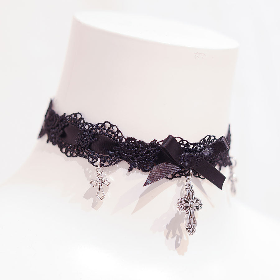 LADDER LACE CHOKER WITH CROSS CHARM (BLACK)