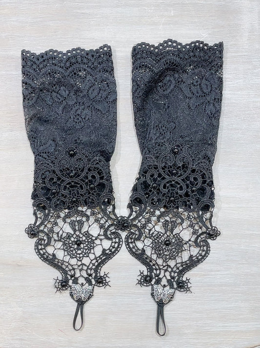 Pearl & Butterfly Fingerless Long Gloves (Black)